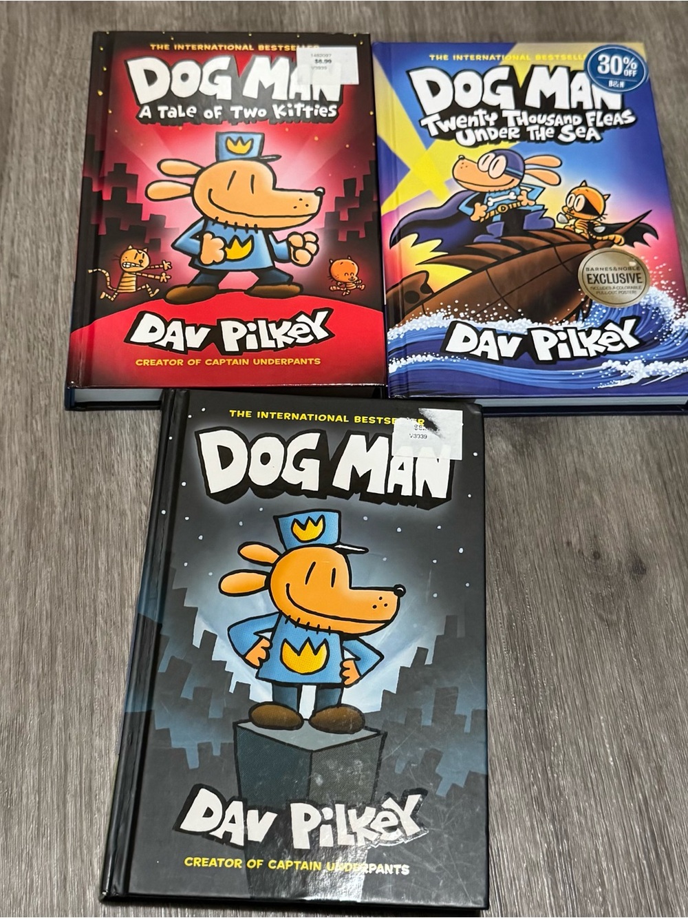 Dog Man Dav Pilkey Book Set Lot of 3 HC Graphic Novels  Books Series. *LOT OF 3*